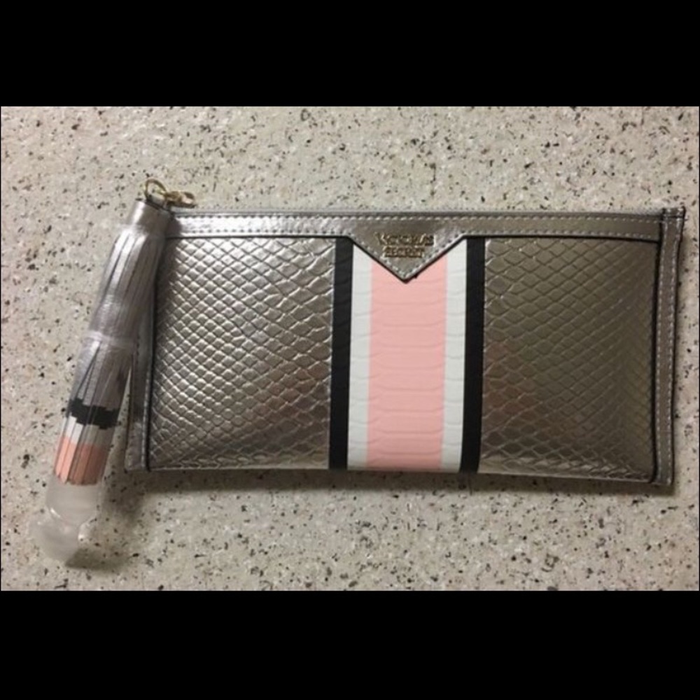 Victoria’s Secret clutch